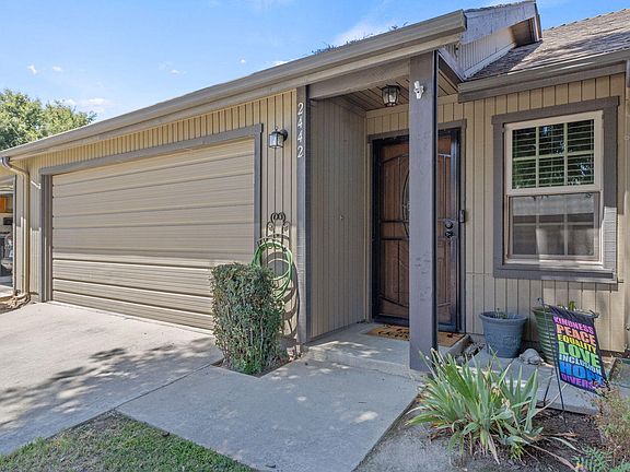 2nd image of 2442 E Tulare Avenue