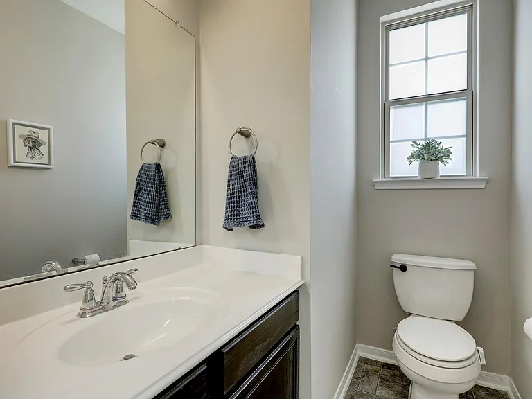 3323 Masters Point Dr — Photo 15