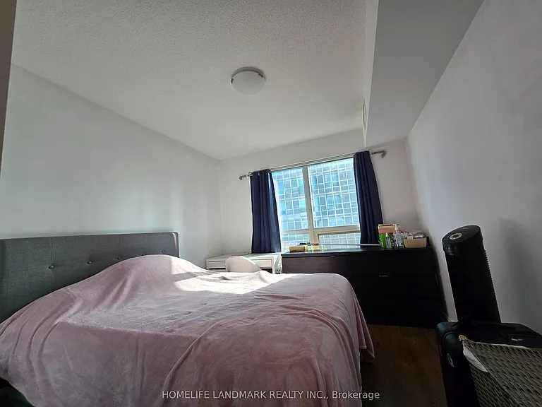 275 Village Green Sq #1217 — Photo 7