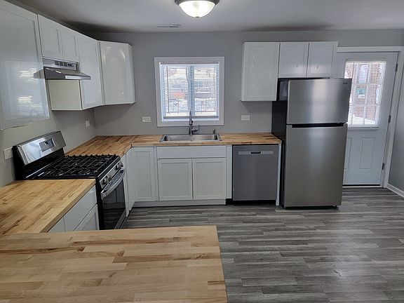 4th image of 1718 Knoll Ave