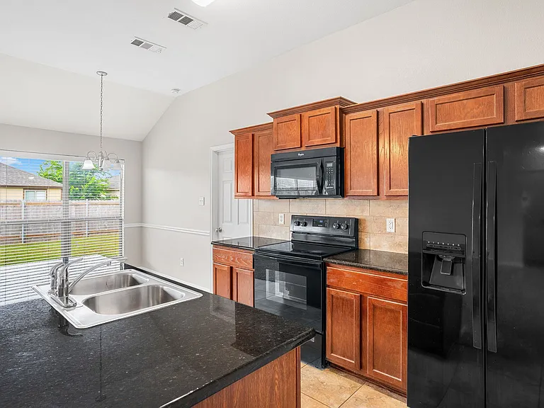7925 Fieldstone Dr — Photo 7
