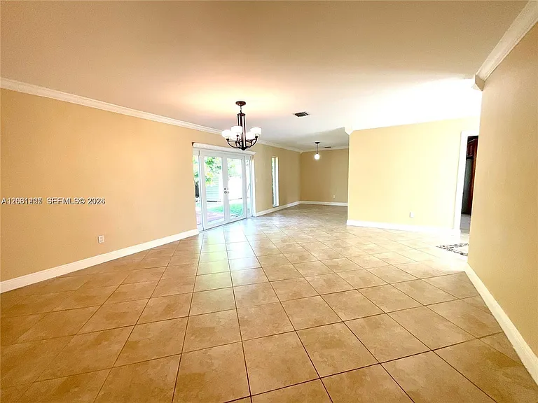 19010 SW 96th Ave — Photo 5