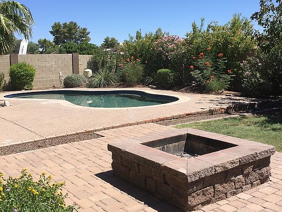 2nd image of 4101 E Winchcomb Dr