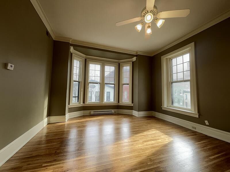 1st image of 115 N Potomac St APT 4