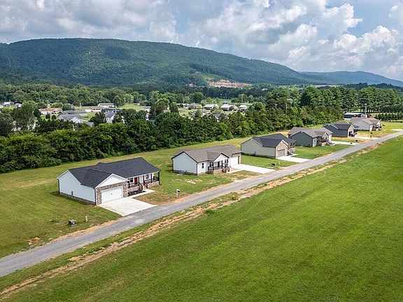 5th image of 108 Galloway Airport Rd