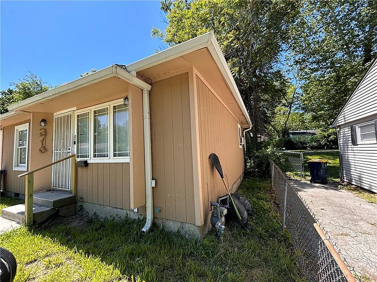 Listing photo 5