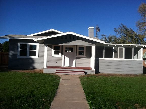 3rd image of 534 Sandalwood Dr