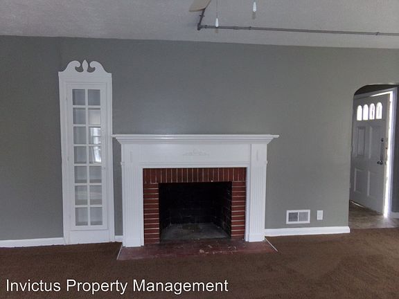 4th image of 3632 N Colorado Ave