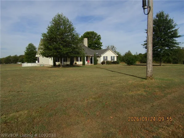 403 N Gray St, Pocola, OK 74902