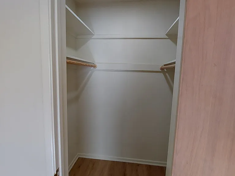 Walk in closet