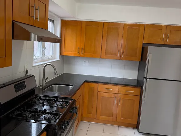 85-16 169th St Floor 3, Jamaica, NY 11432