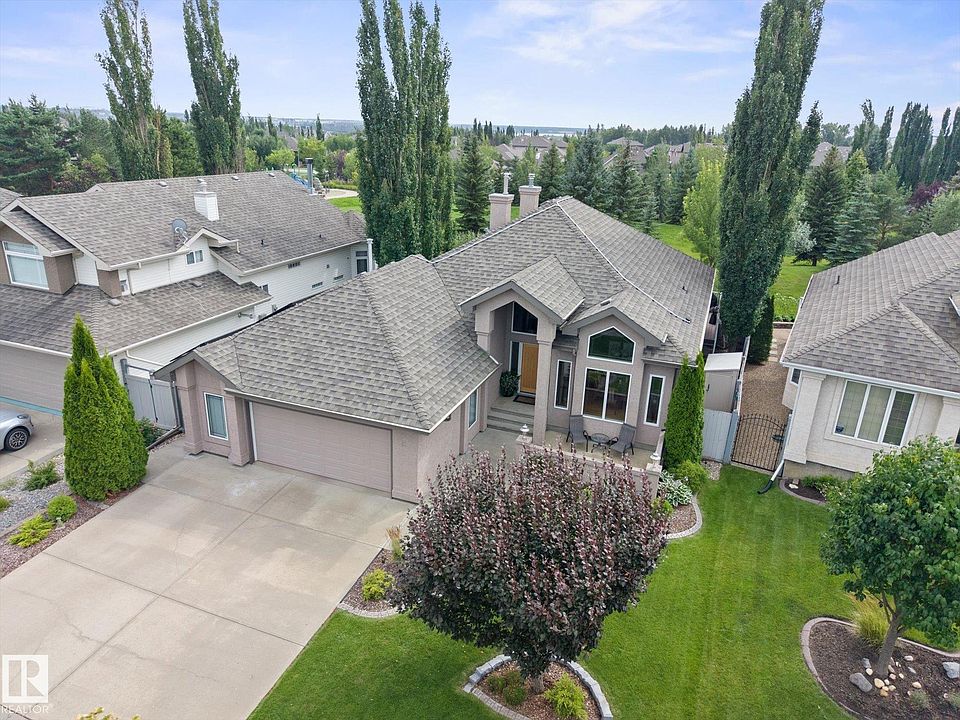 1st image of 12 Lafleur Dr