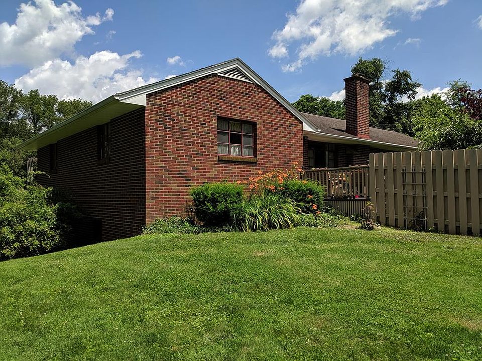 1st image of 205 W Burwell Ave
