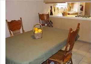 4th image of 14960 Oakwood Ln
