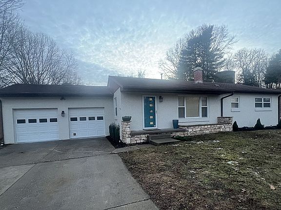 4th image of 107 Lewis Ln