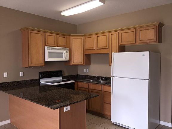 3rd image of 1225 Century Oaks Dr APT D