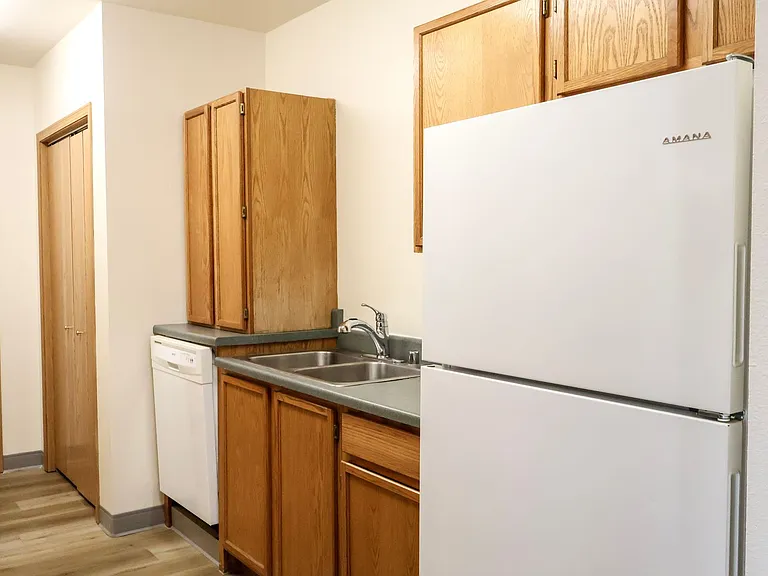 Oak Street Town Homes — Photo 16