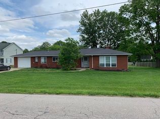 381 Sunnybrook Dr, Hurricane, WV 25526