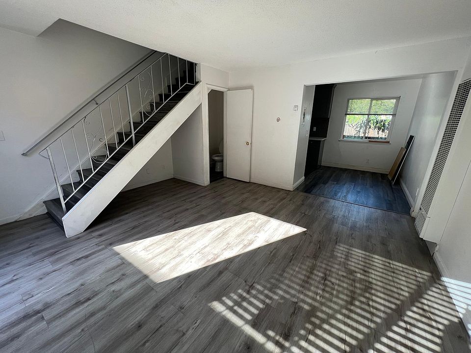 1st image of 563 Avalani Ave APT 4