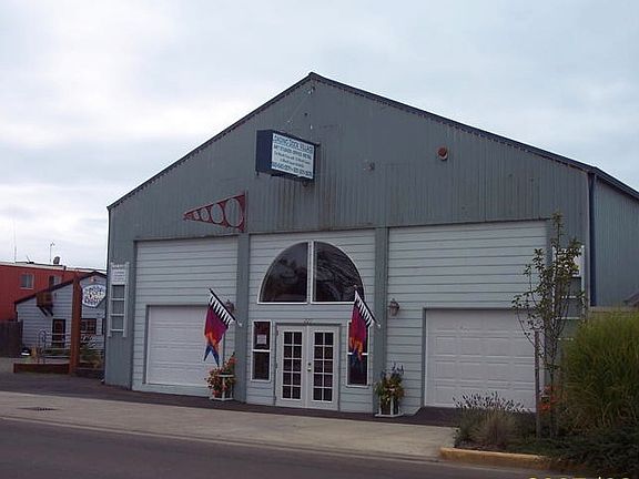 2nd image of 227 Howerton Way SE