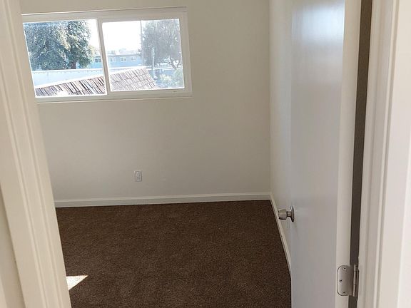 4th image of 136 W Saginaw Way APT 203