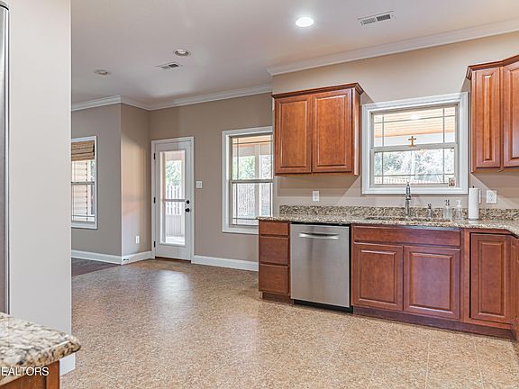 5th image of 1107 Scatter Way