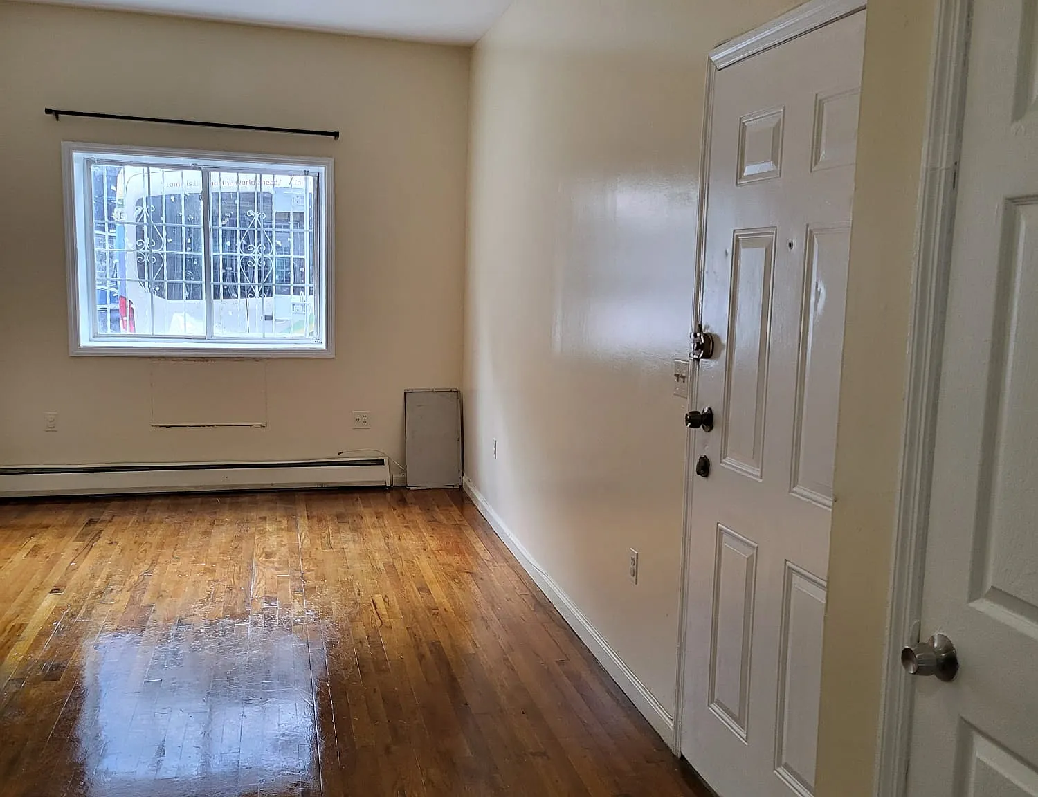 873 Elsmere Place — Photo 4