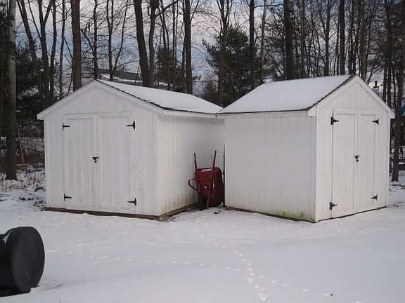 4th image of 21 Esopus Dr