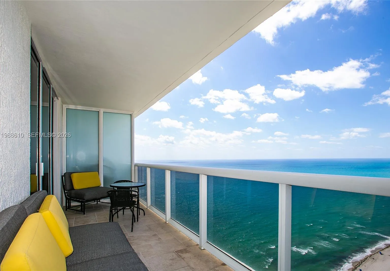 Beach Club Two Condo — Photo 4