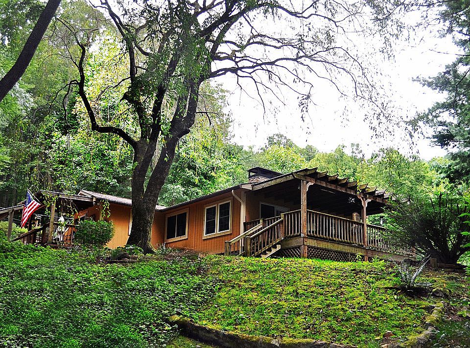 1st image of 55 Friar Tuck Ln