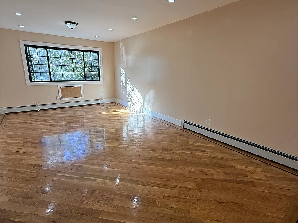 459 Belmont Ave #2