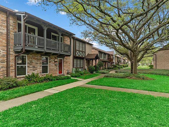 2nd image of 2321 Triway Ln #206