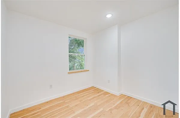 Building Photo - 1617 Harrison St #3