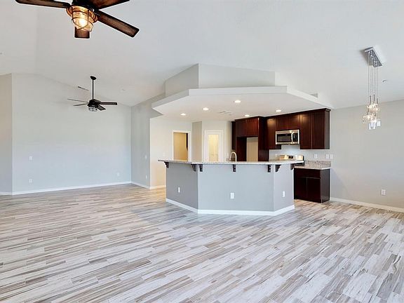 2nd image of 13901 Driftwood Dr