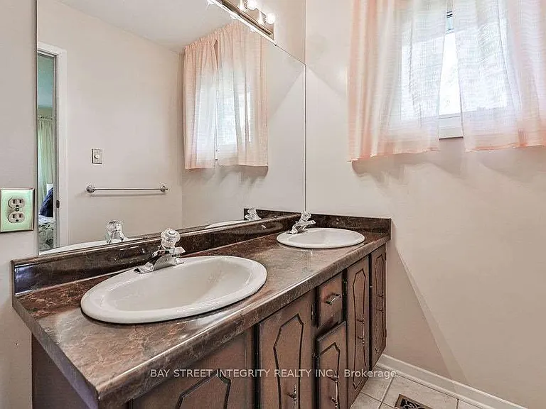 1330 Grand Blvd — Photo 11