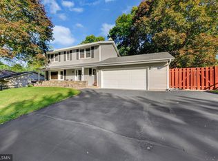 2712 E 125th St, Burnsville, MN 55337