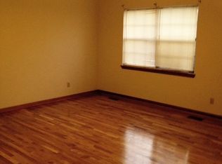 1320 Peaceburg Rd APT 2, Weaver, AL 36277