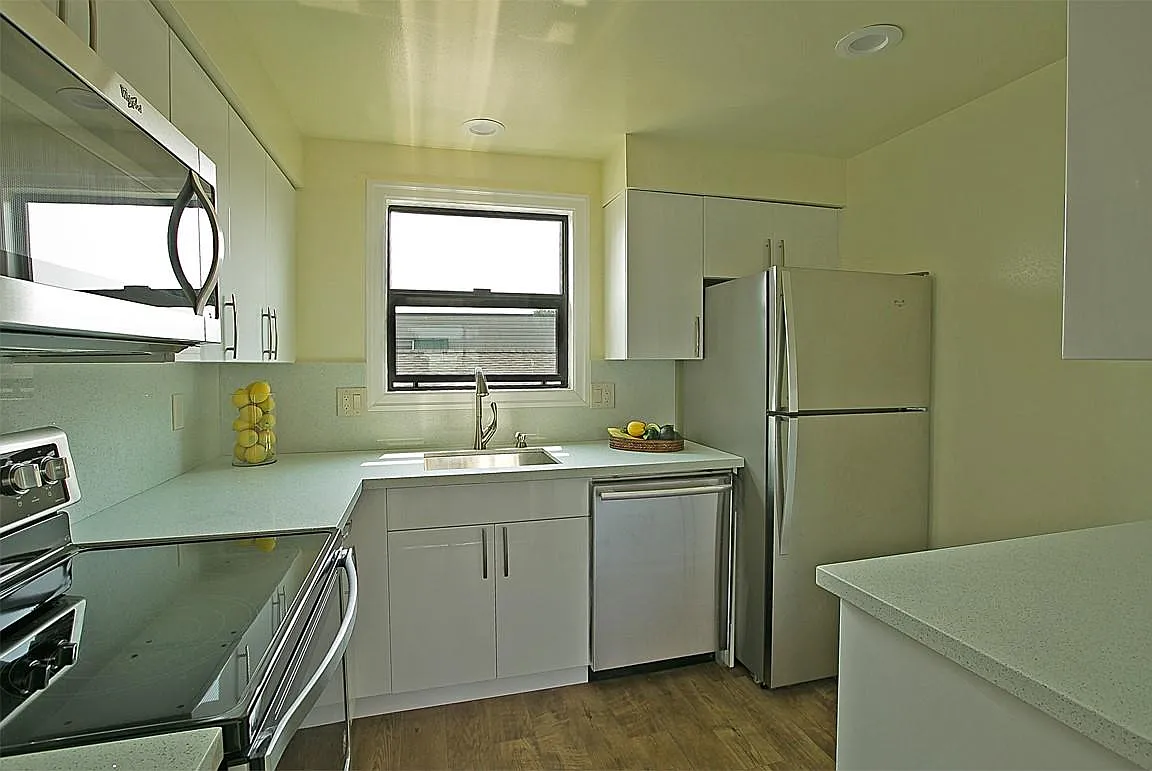 1 bed, 700 sqft, $1,400 — Photo 2