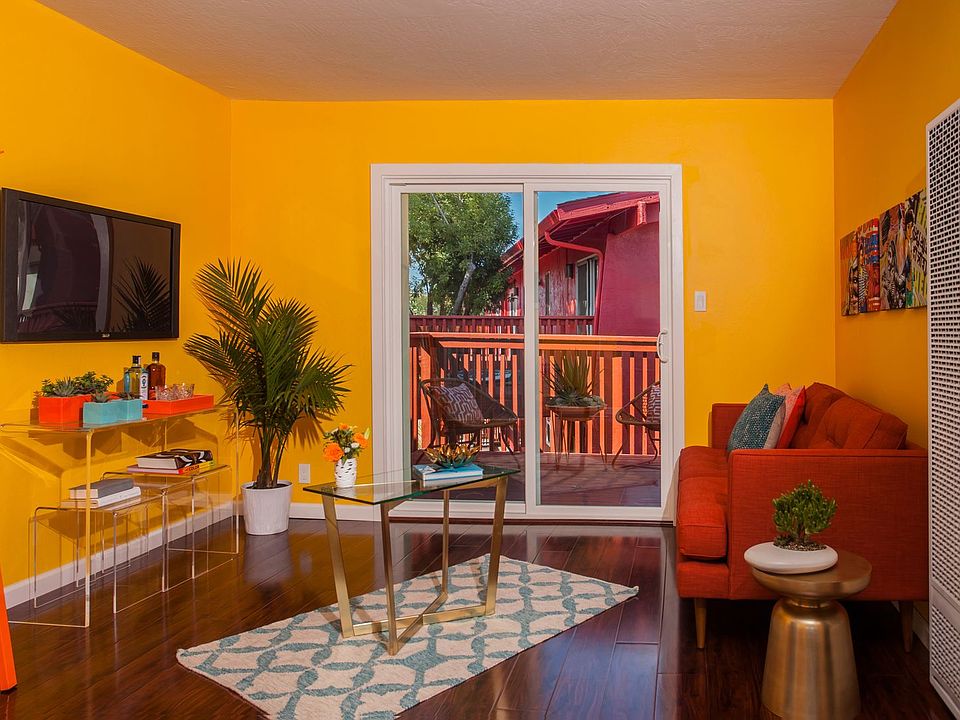 1st image of 250 Franciscan Ct APT 9