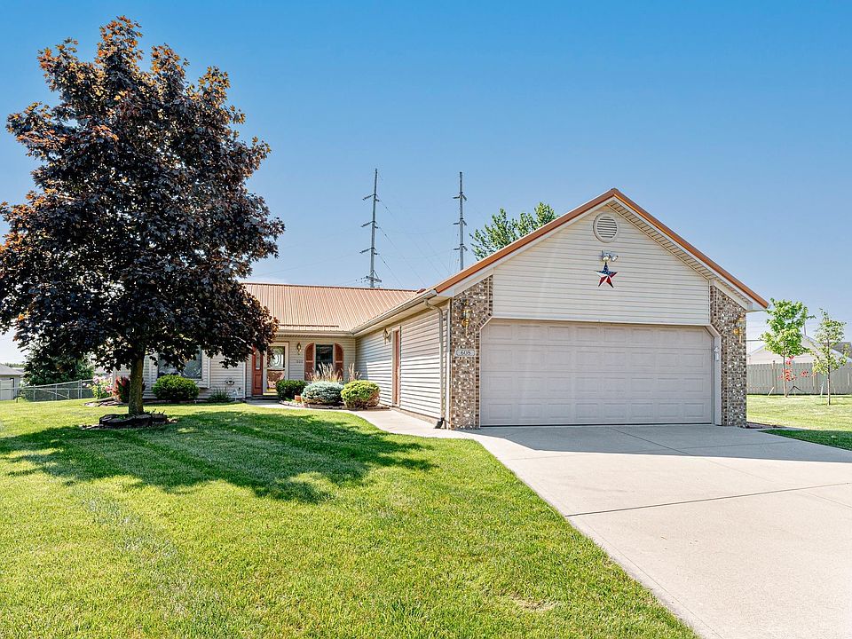 1st image of 608 Fairview Ct