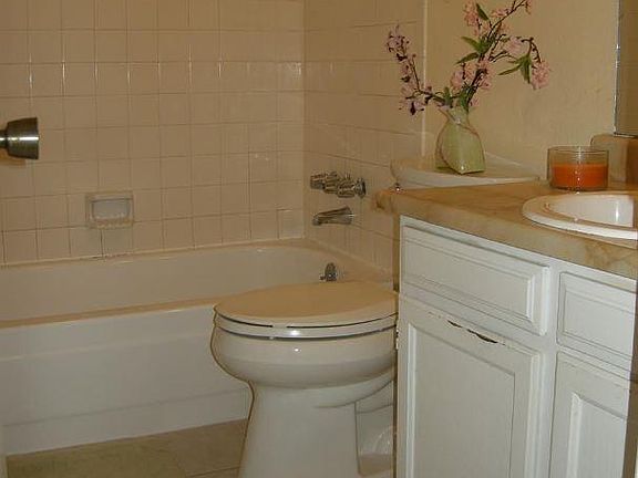 11228 E Linvale Dr Bathroom view_05152024