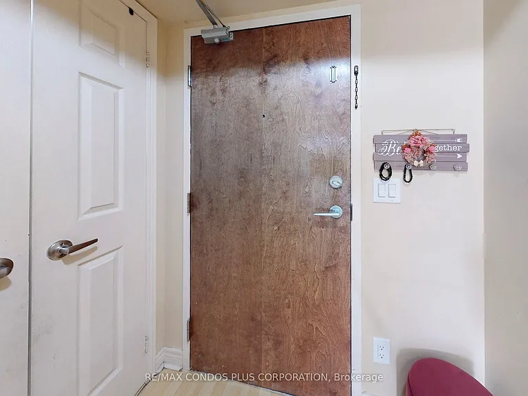 60 Fairfax Cres #315 — Photo 28