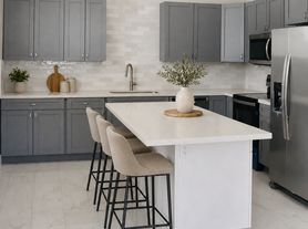 29 Palmetto Dr, Miami, FL