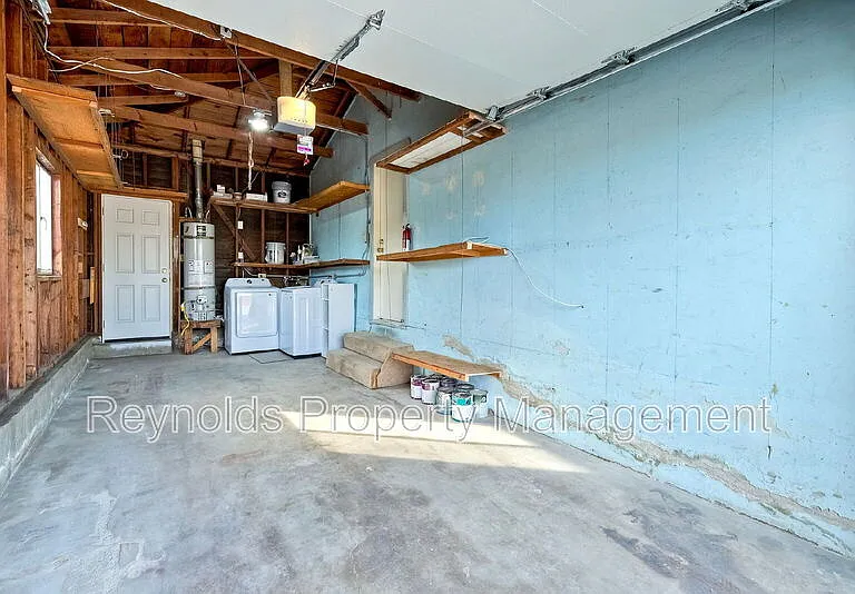 3341 Chamoune Ave — Photo 17