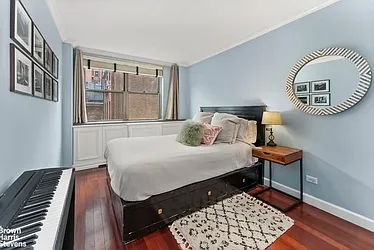 32 Gramercy Park South