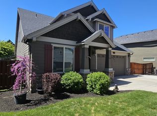 537 NW 28th St, Redmond, OR 97756