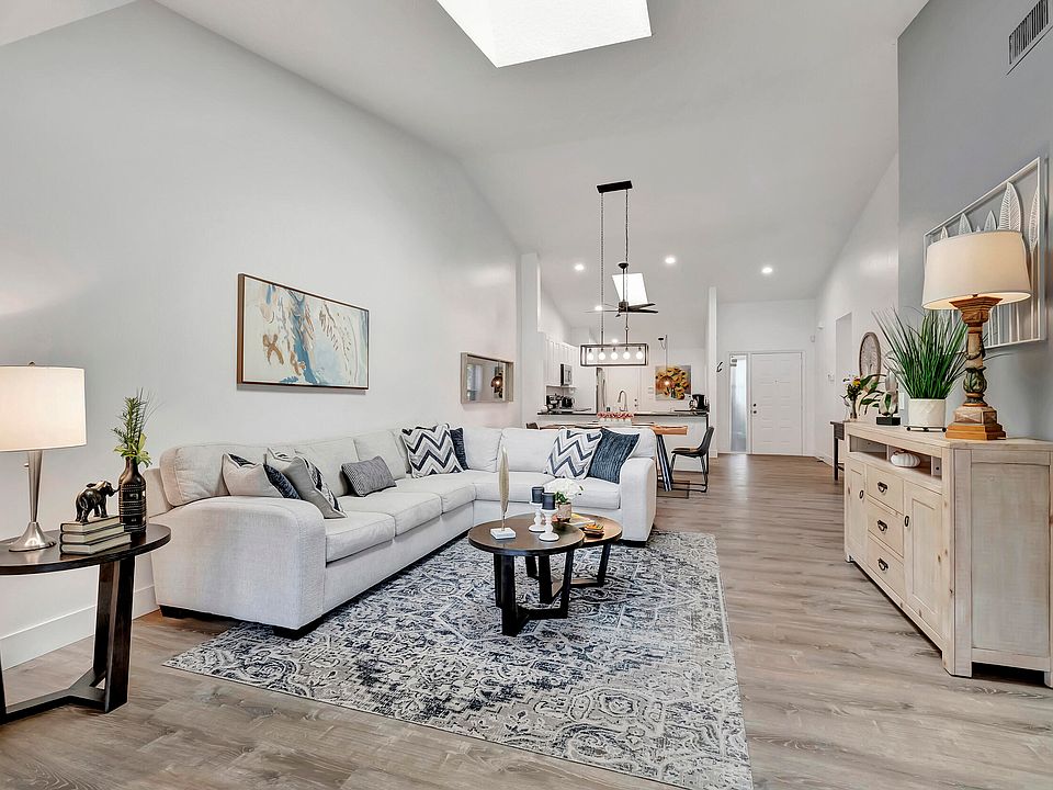 1st image of 5530 Royal Lake Circle