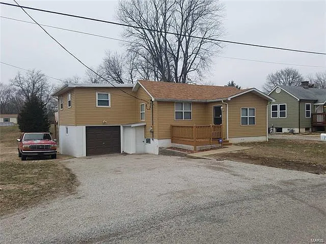 7951 Brookfield Dr photo 1
