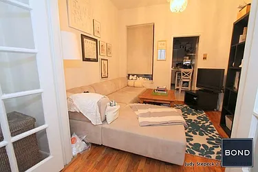 Rented by Bond New York