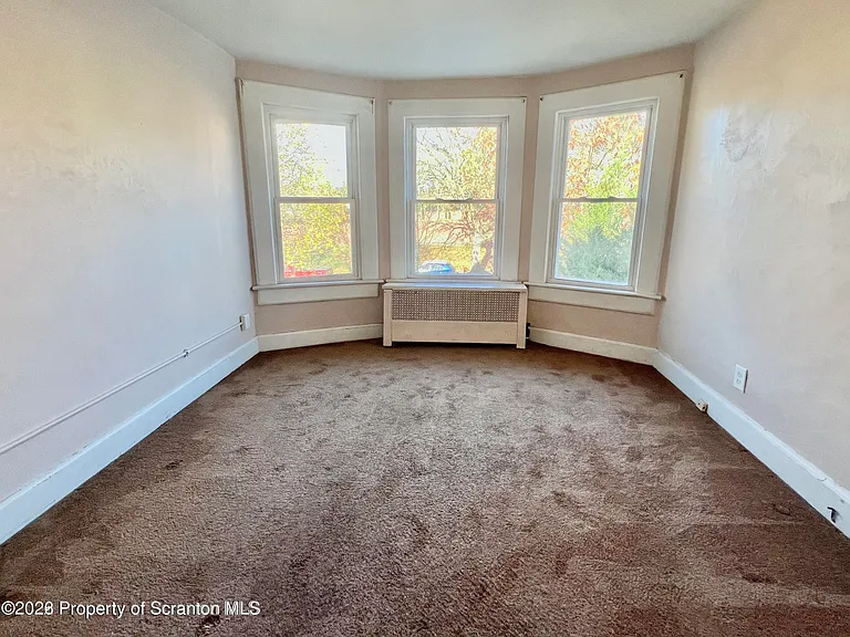 608 Taylor Ave — Photo 22